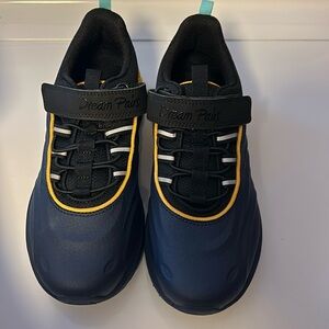 Boys sneakers dark blue